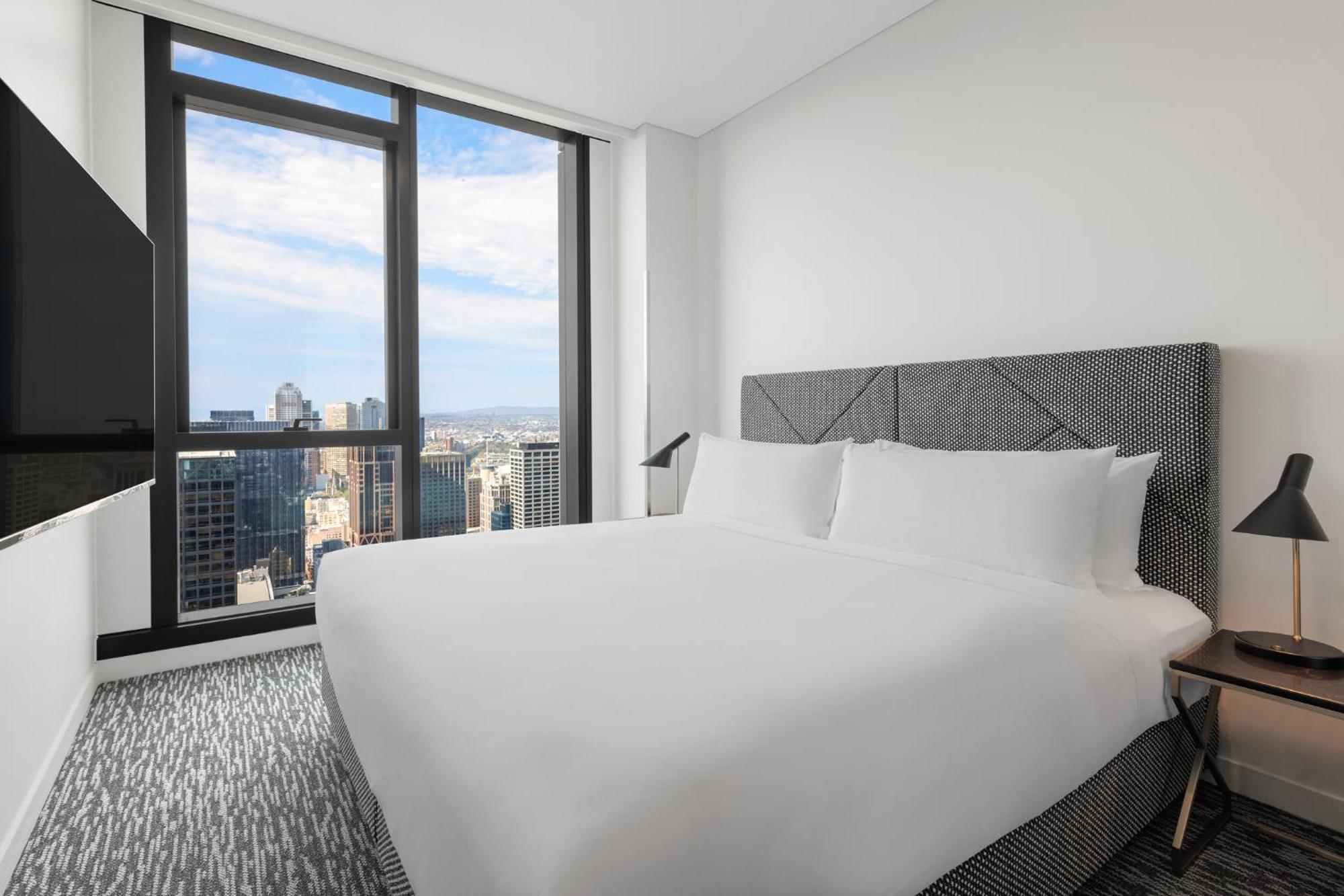 Meriton Suites Melbourne Exteriér fotografie A bedroom at the hotel